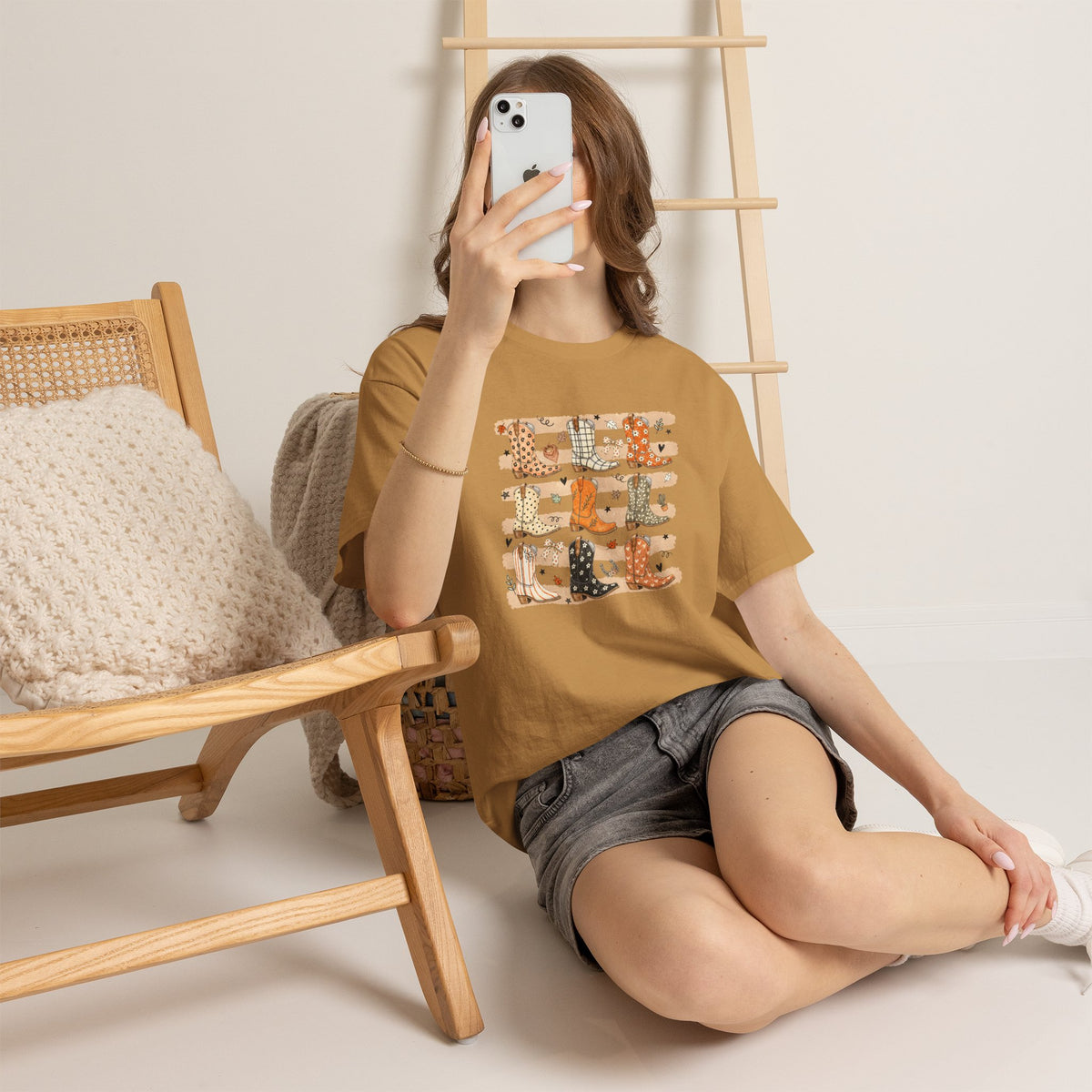 Retro Fall Boot Tee